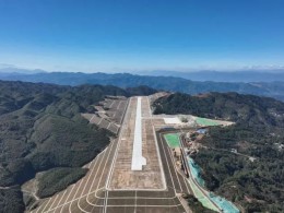 云南鳳慶通用機場建設工程項目土石方、地基處理及排水工程施工